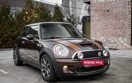 MINI Hatch, 2009 год, 1 550 000 рублей, 17 фотография