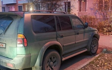 Mitsubishi Pajero Sport II рестайлинг, 2000 год, 750 000 рублей, 2 фотография