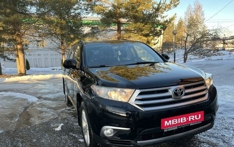 Toyota Highlander III, 2011 год, 2 100 000 рублей, 3 фотография