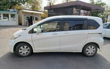 Honda Freed I, 2013 год, 1 450 000 рублей, 8 фотография