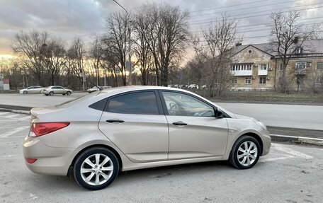 Hyundai Solaris II рестайлинг, 2012 год, 876 000 рублей, 5 фотография