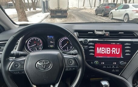 Toyota Camry, 2018 год, 2 400 000 рублей, 21 фотография