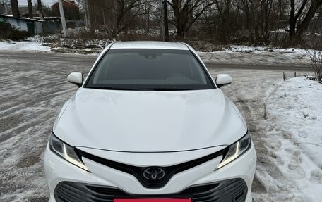 Toyota Camry, 2020 год, 3 050 000 рублей, 1 фотография