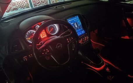 Opel Astra J, 2014 год, 820 000 рублей, 2 фотография