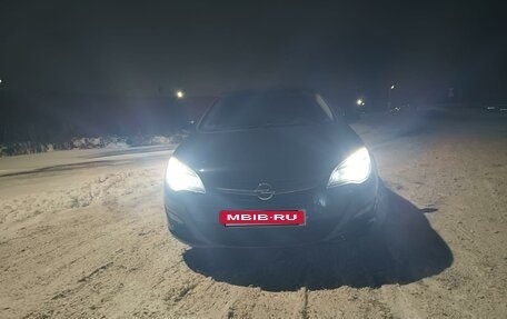 Opel Astra J, 2014 год, 820 000 рублей, 11 фотография