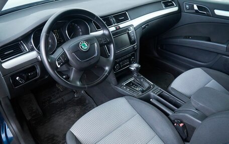 Skoda Superb III рестайлинг, 2012 год, 1 050 000 рублей, 9 фотография