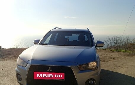 Mitsubishi Outlander III рестайлинг 3, 2009 год, 1 220 000 рублей, 2 фотография