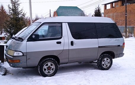 Toyota Town Ace III, 1992 год, 400 000 рублей, 1 фотография