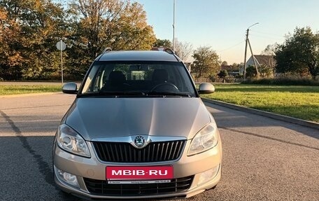 Skoda Roomster, 2012 год, 799 000 рублей, 3 фотография