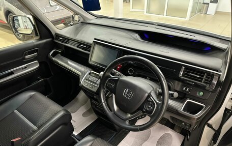 Honda Stepwgn IV, 2016 год, 2 539 000 рублей, 11 фотография