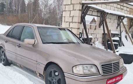 Mercedes-Benz C-Класс, 1994 год, 145 000 рублей, 1 фотография