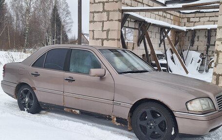 Mercedes-Benz C-Класс, 1994 год, 145 000 рублей, 4 фотография