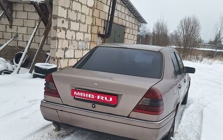 Mercedes-Benz C-Класс, 1994 год, 145 000 рублей, 6 фотография