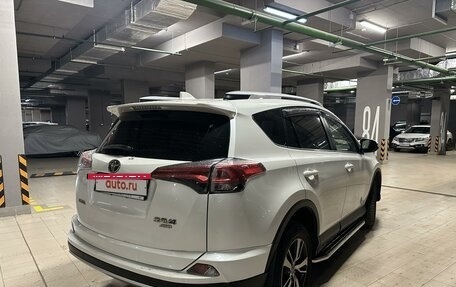 Toyota RAV4, 2016 год, 2 990 000 рублей, 2 фотография