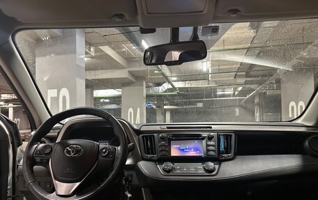 Toyota RAV4, 2016 год, 2 990 000 рублей, 11 фотография