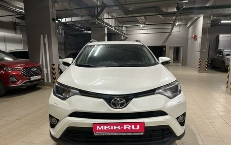 Toyota RAV4, 2016 год, 2 990 000 рублей, 3 фотография