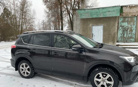 Toyota RAV4, 2015 год, 2 250 000 рублей, 2 фотография