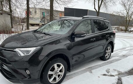 Toyota RAV4, 2015 год, 2 250 000 рублей, 4 фотография