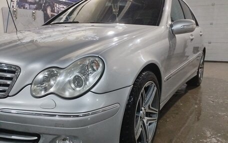 Mercedes-Benz C-Класс, 2005 год, 925 000 рублей, 7 фотография