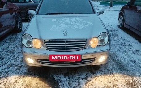 Mercedes-Benz C-Класс, 2005 год, 925 000 рублей, 30 фотография