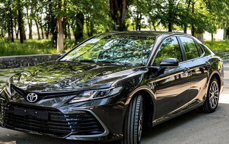 Toyota Camry, 2023 год, 4 500 000 рублей, 20 фотография