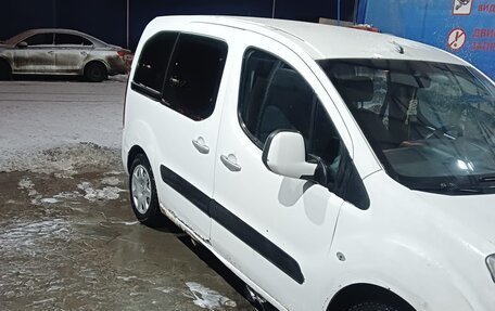 Peugeot Partner II рестайлинг 2, 2010 год, 750 000 рублей, 8 фотография