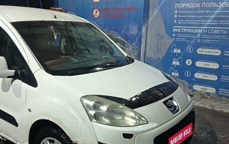 Peugeot Partner II рестайлинг 2, 2010 год, 750 000 рублей, 4 фотография