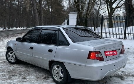 Daewoo Nexia I рестайлинг, 2011 год, 380 000 рублей, 2 фотография