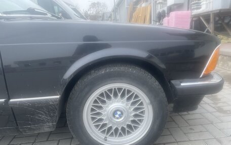 BMW 7 серия, 1985 год, 699 999 рублей, 11 фотография