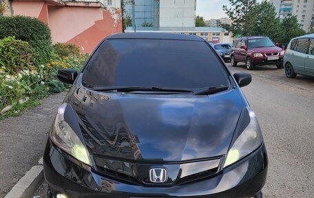 Honda Fit Shuttle I рестайлинг, 2012 год, 1 300 000 рублей, 1 фотография