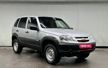 Chevrolet Niva I рестайлинг, 2018 год, 850 000 рублей, 2 фотография