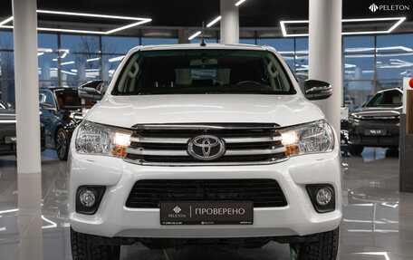 Toyota Hilux VIII, 2020 год, 4 550 000 рублей, 3 фотография