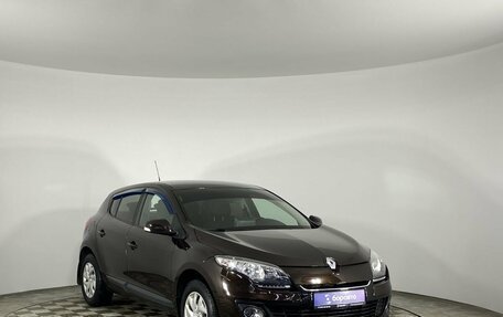 Renault Megane III, 2014 год, 940 000 рублей, 2 фотография