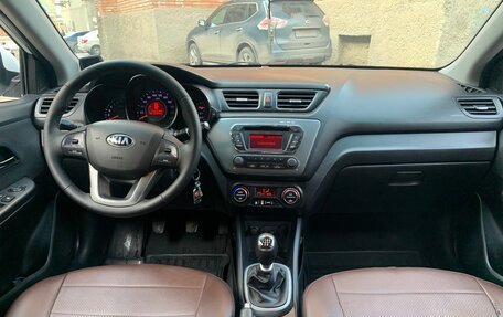 KIA Rio III рестайлинг, 2013 год, 860 000 рублей, 19 фотография