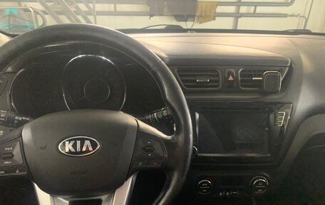 KIA Rio III рестайлинг, 2014 год, 965 000 рублей, 5 фотография