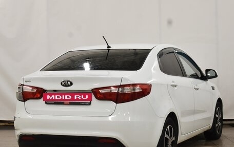 KIA Rio III рестайлинг, 2013 год, 750 000 рублей, 2 фотография