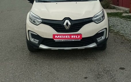 Renault Kaptur I рестайлинг, 2018 год, 1 850 000 рублей, 6 фотография