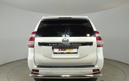 Toyota Land Cruiser Prado 150 рестайлинг 2, 2013 год, 2 900 000 рублей, 6 фотография