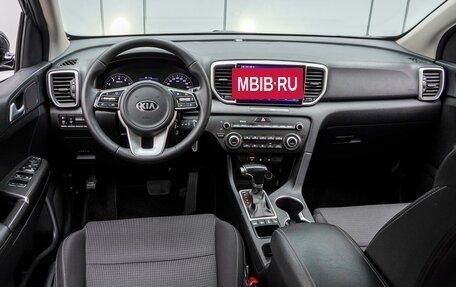 KIA Sportage IV рестайлинг, 2018 год, 2 390 000 рублей, 17 фотография