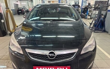 Opel Astra J, 2012 год, 797 000 рублей, 2 фотография