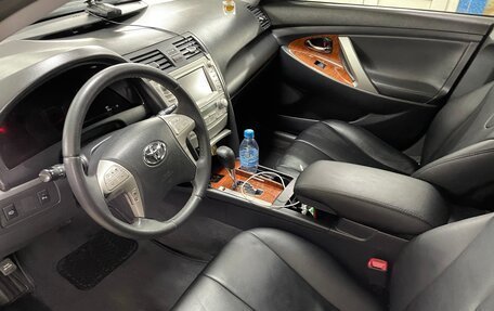 Toyota Camry, 2011 год, 1 700 000 рублей, 7 фотография