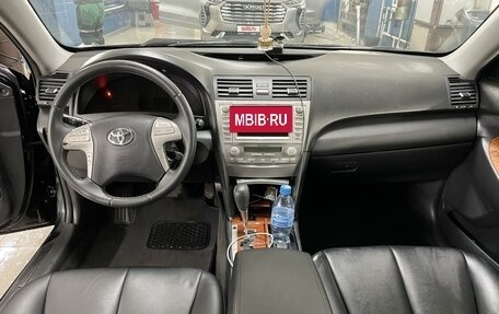 Toyota Camry, 2011 год, 1 700 000 рублей, 6 фотография