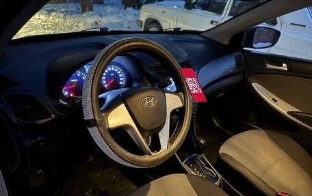 Hyundai Solaris II рестайлинг, 2011 год, 749 000 рублей, 7 фотография