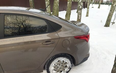 Hyundai Solaris II рестайлинг, 2021 год, 1 900 000 рублей, 4 фотография