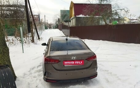 Hyundai Solaris II рестайлинг, 2021 год, 1 900 000 рублей, 8 фотография