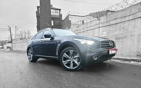 Infiniti FX II, 2013 год, 2 000 000 рублей, 1 фотография