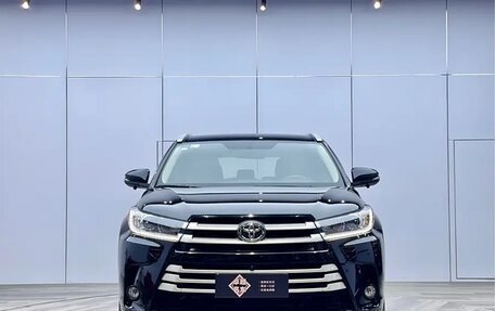 Toyota Highlander III, 2021 год, 3 399 000 рублей, 2 фотография