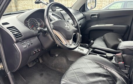 Mitsubishi L200 IV рестайлинг, 2014 год, 1 550 000 рублей, 8 фотография