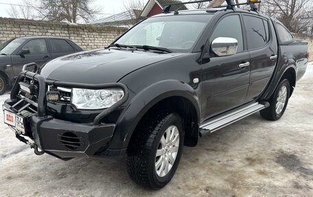 Mitsubishi L200 IV рестайлинг, 2014 год, 1 550 000 рублей, 2 фотография