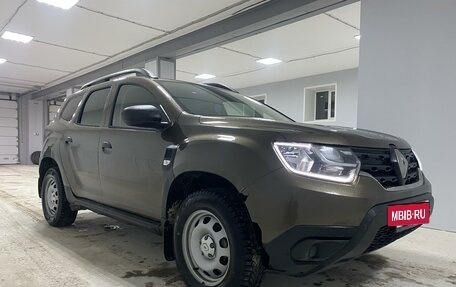 Renault Duster, 2022 год, 2 100 000 рублей, 2 фотография